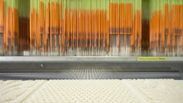 Our broad range of Jacquard harnesses includes high-productivity weaving solutions for all types of flat fabrics, terry cloth and technical fabrics