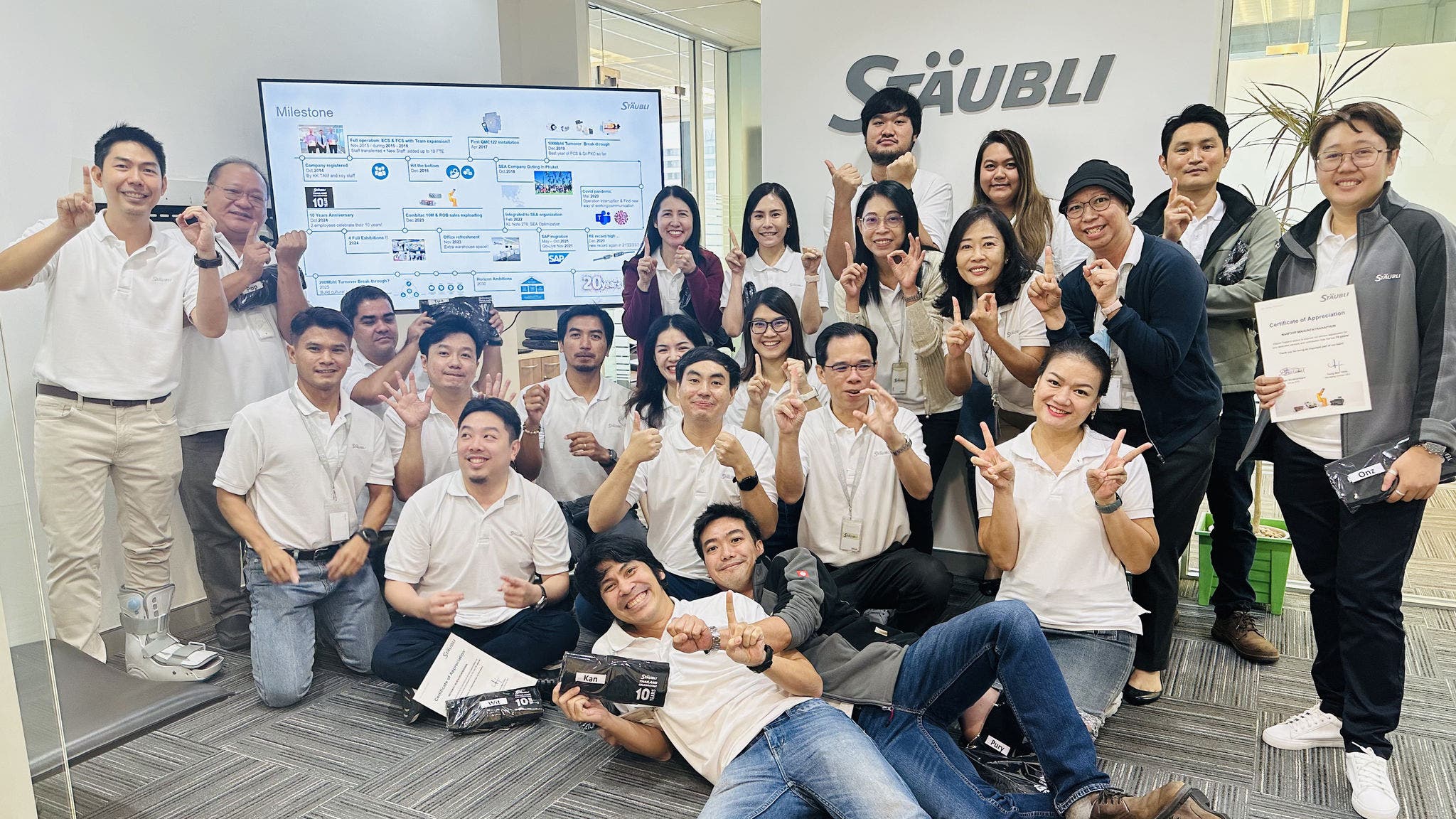 Stäubli team in Thailand