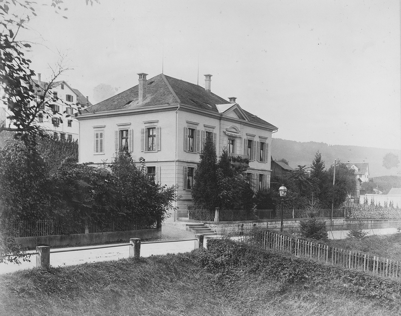 Photography of the production facility on the site where Stäubli AG in Horgen is located today.  Picture used in Company Timeline 1892-2017